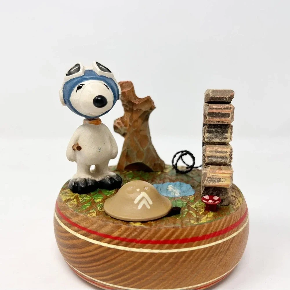 Rare Peanuts Flying Snoopy wood musical Figurine - Picture 3 of 7